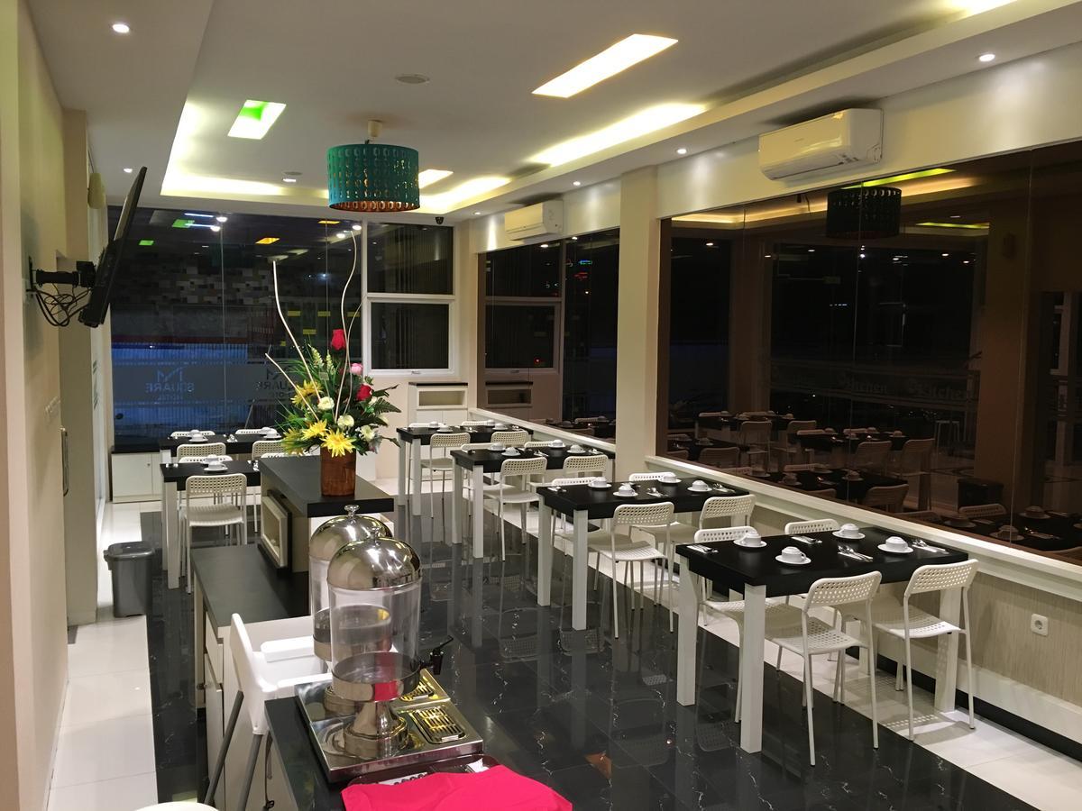 Msquare Palembang Hotel Exterior foto