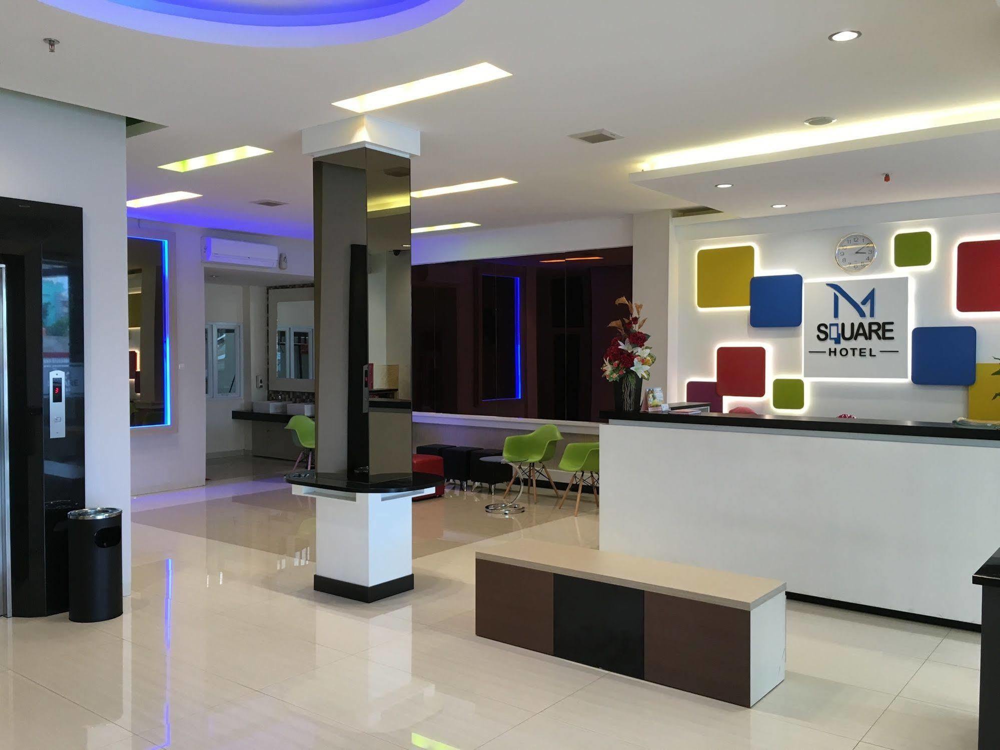 Msquare Palembang Hotel Exterior foto